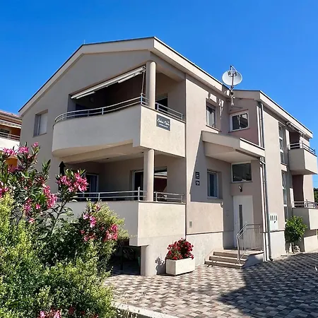 Apartmán Baka Mara 1 - Comfortable And Modern *