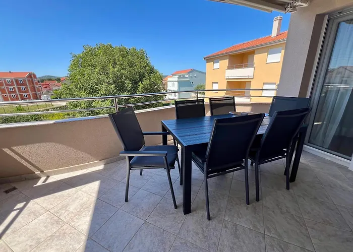 Apartman Baka Mara 1 - Comfortable And Modern *